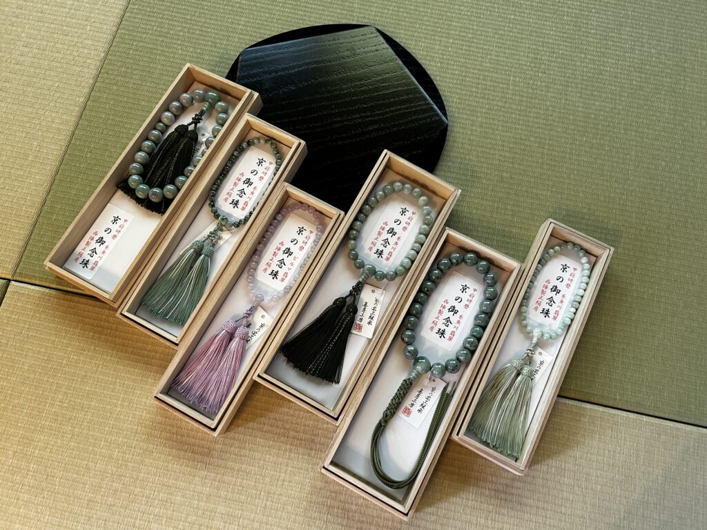 日本が誇る「糸魚川翡翠」 | 京念珠なら京都の老舗『喜芳工房